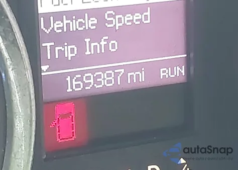 2015 Chrysler Town & Country Touring z USA, uszkodzony, nr VIN 2C4RC1BG0FR526139